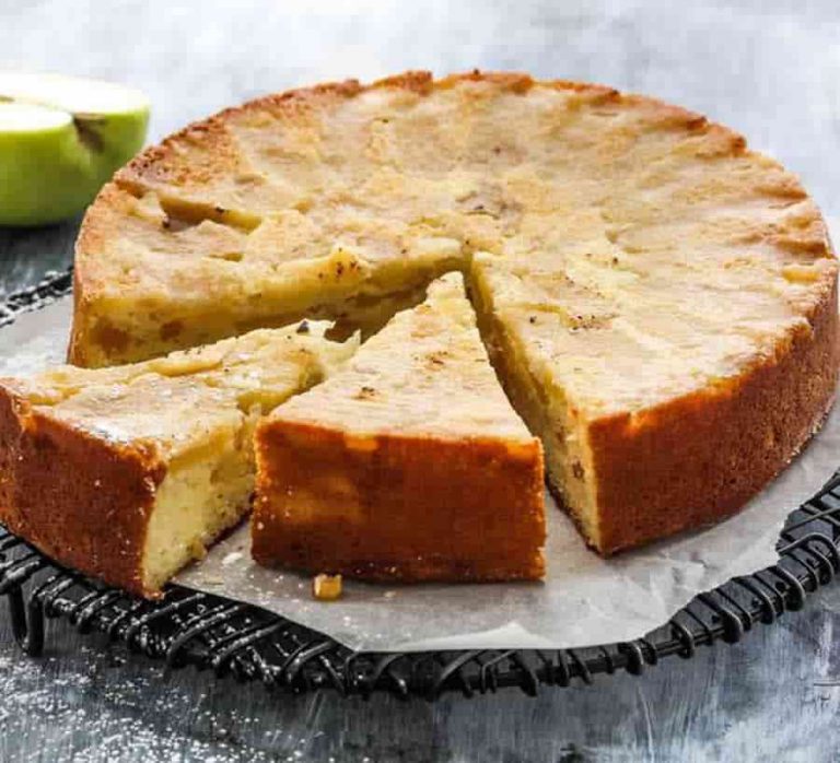 Gâteau au fromage blanc et pommes