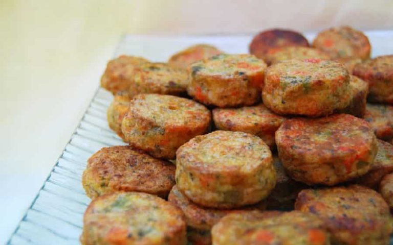 Beignets de courgettes au coulis de tomate