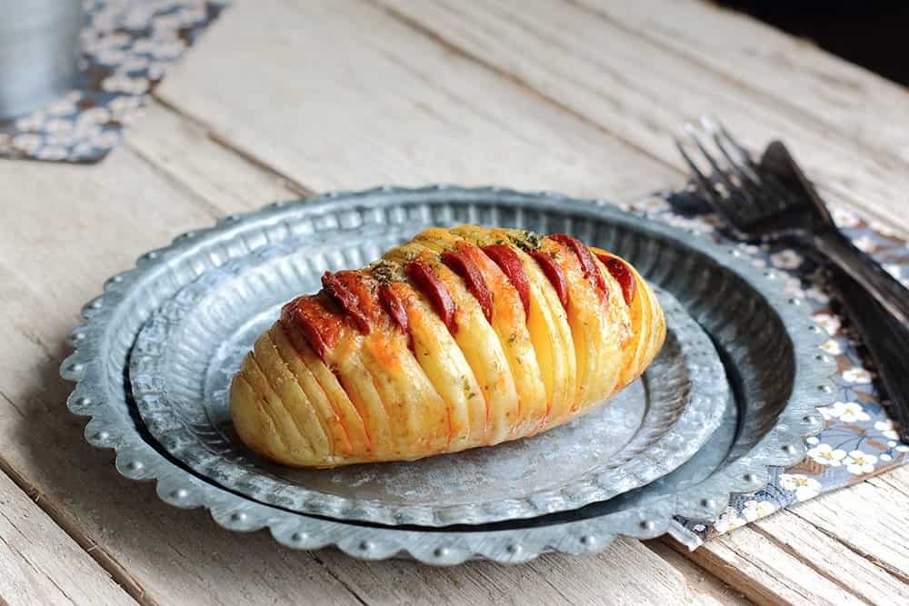 Pommes de terre fourrées aux chipolatas