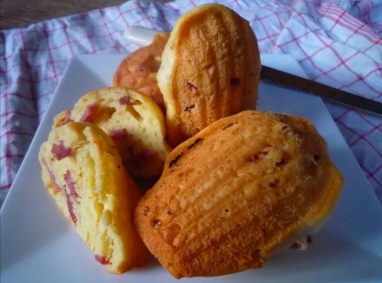 La recette des madeleines fondantes au reblochon pour l'apéro