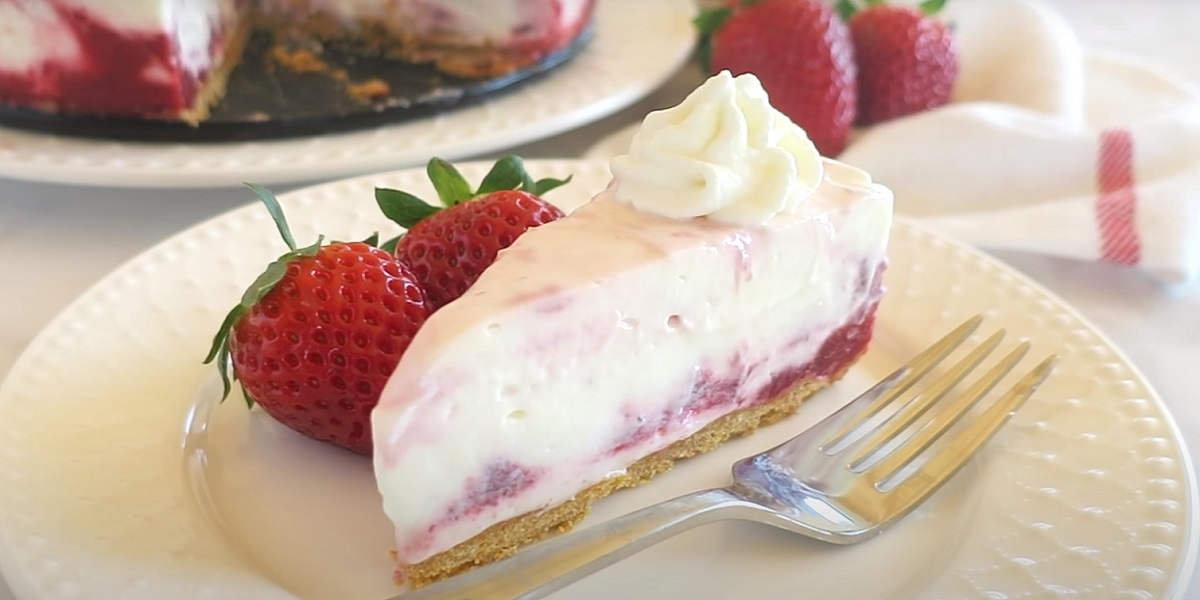 Gâteau au tourbillon de fraises