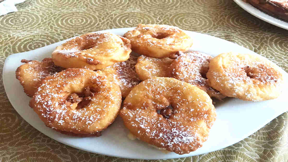 Beignets aux pommes Cyril Lignac