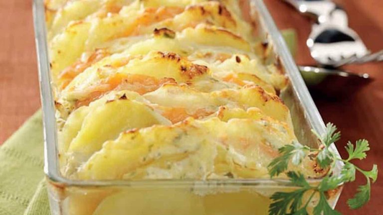 Gratin de pommes de terre et saumon