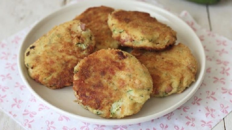 Burger de pommes de terre et courgettes au jambon