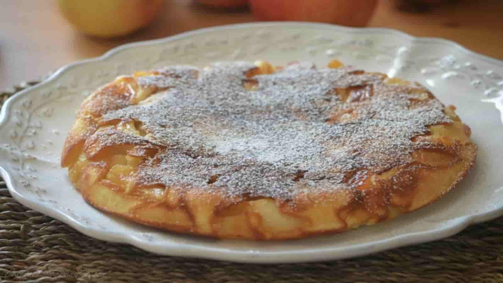 Gâteau aux pommes à la poêle simple