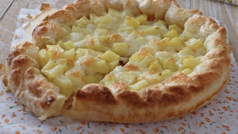 Tarte salée aux pommes de terre et mozzarella