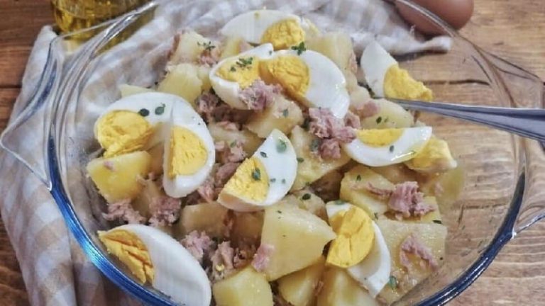 Salade de pommes de terre au thon et aux œufs