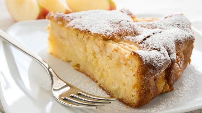 Gâteau aux pommes et aux blancs d'oeuf