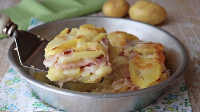 Parmigiana aux pommes de terre et jambon