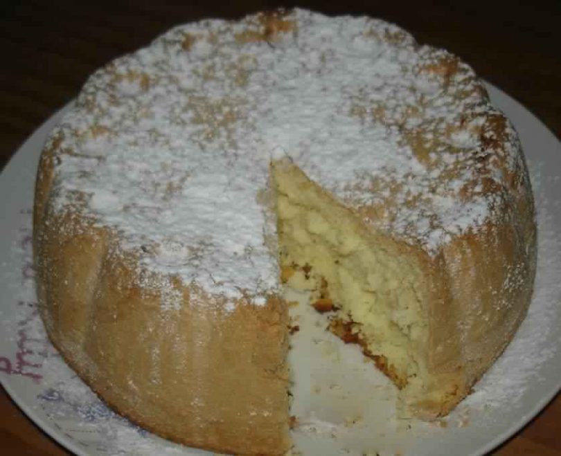 Gâteau fondant de Savoie facile