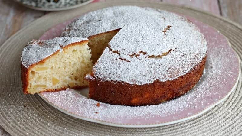 Gâteau très moelleux aux pommes et yaourt