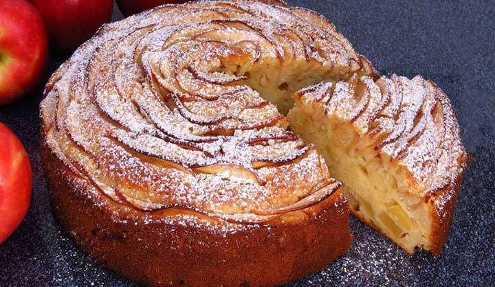 Gâteau aux pommes au citron et au mascarpone