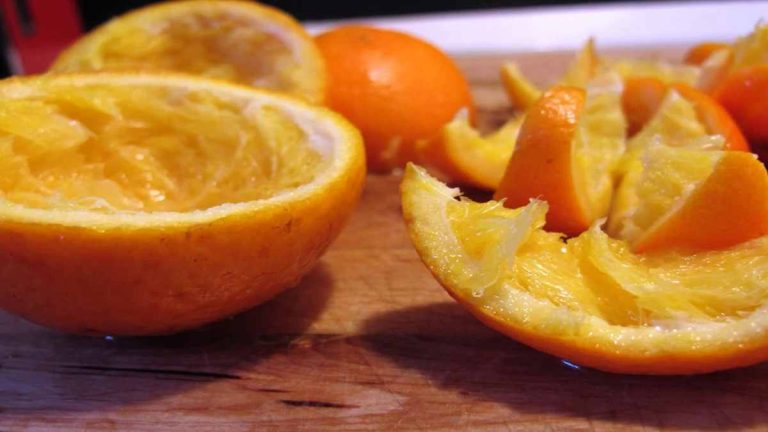 Avec des oranges pressés dites adieu aux détergents