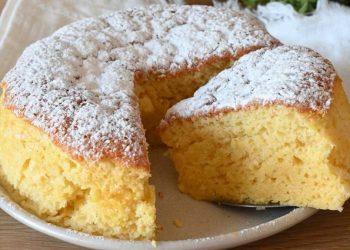 Gâteau au Yaourt Crémeux et Moelleux